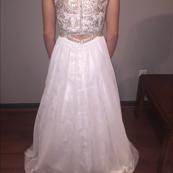 B. Darlin White Long Prom Dress - Picture 2 of 8